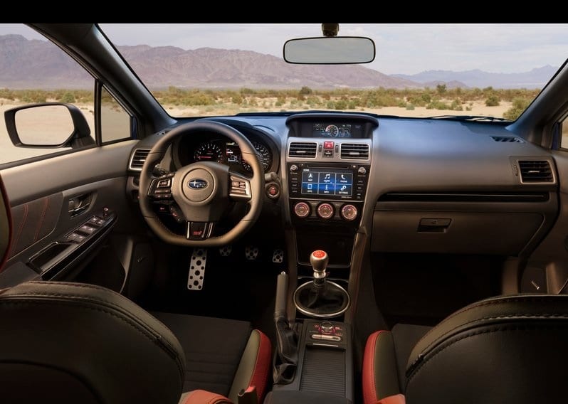 Subaru WRX STI gösterge paneli