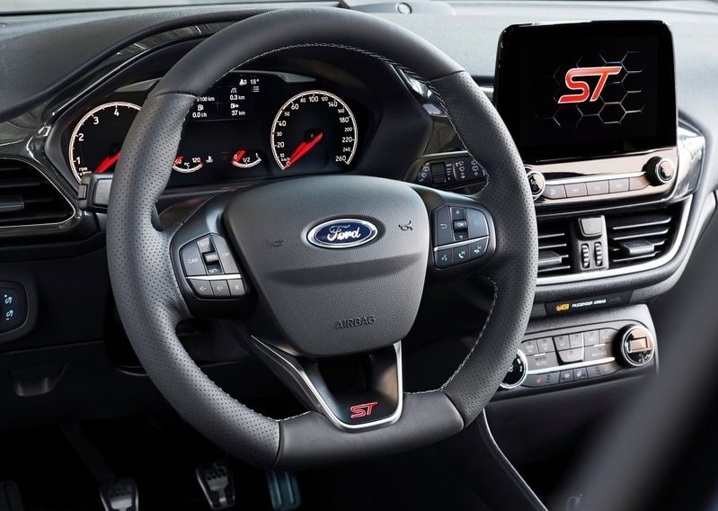 Fiesta ST kokpit görünümü
