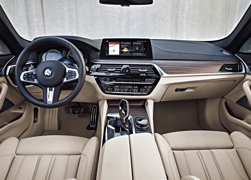 5 Series Touring gösterge paneli ve kokpit