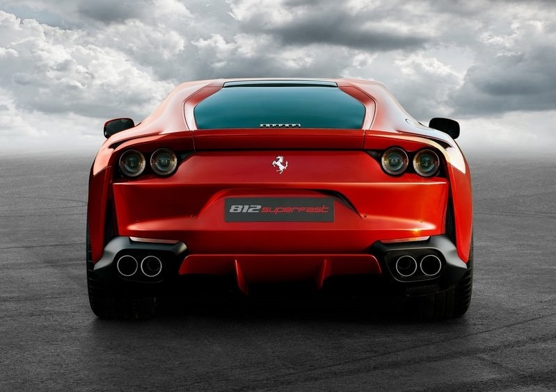 812 Superfast arka gövde tasarımı