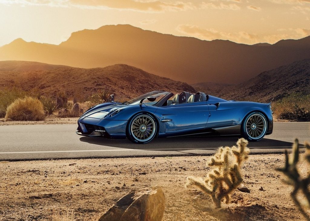 Pagani Huayra Roadster otomobil arşiv görseli