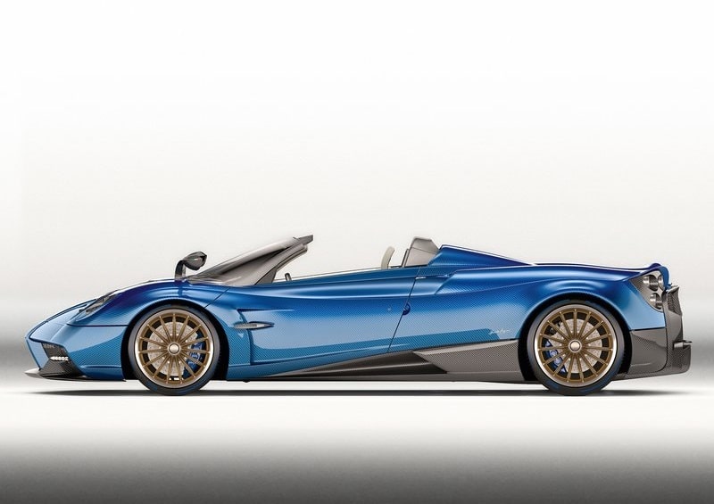 Huayra Roadster yan profil ve açık tavan görünümü