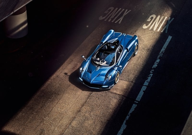 Huayra Roadster jant ve yan gövde detayı