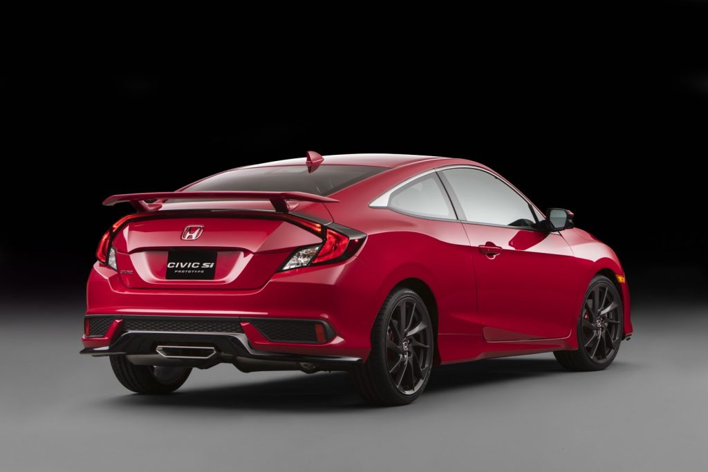 Civic Si Prototype arka bölüm ve orta egzoz çıkışı