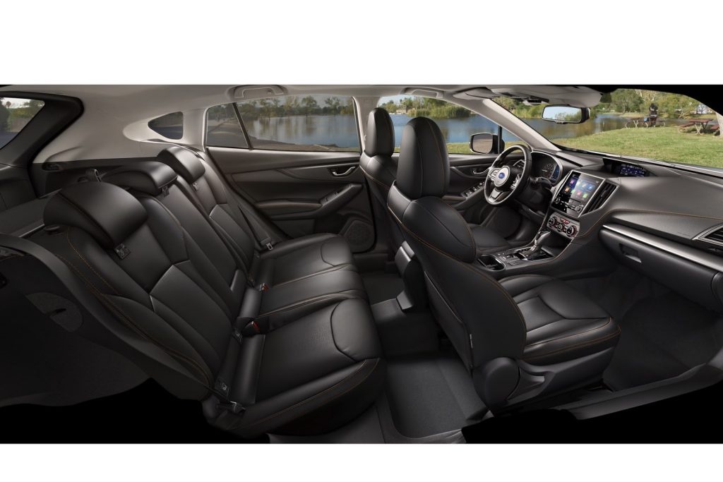Subaru crossover arka tasarım görünümü