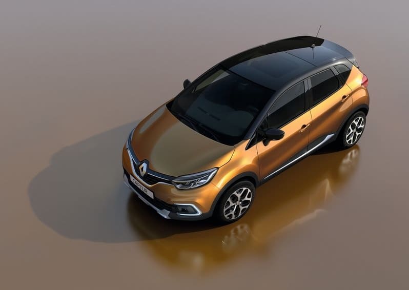 Renault Captur arka tasarım ve ışık imzası