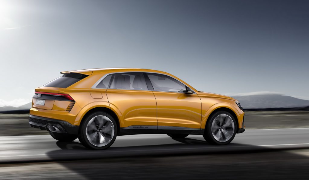 Q8 sport concept arka tasarım ve oval egzoz çıkışları