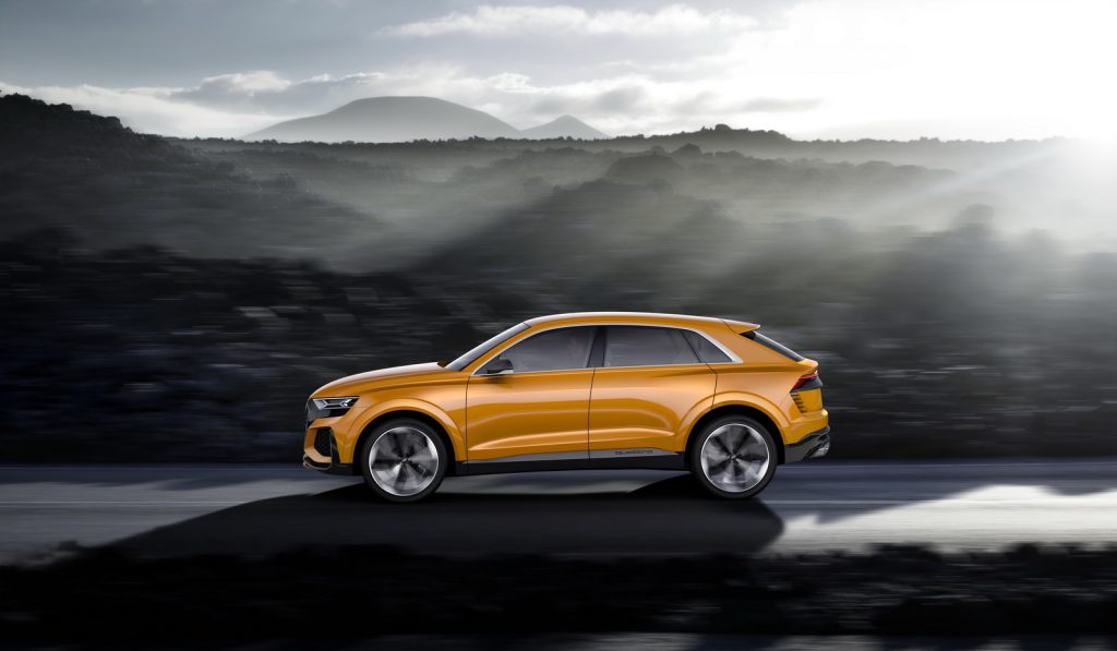 Q8 sport concept yan profil ve büyük jantlar