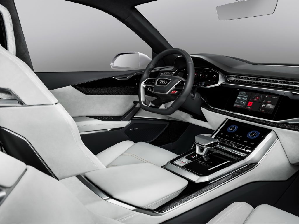 Q8 sport concept kokpit ve dijital gösterge düzeni