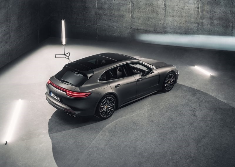 Panamera Sport Turismo ön tasarım