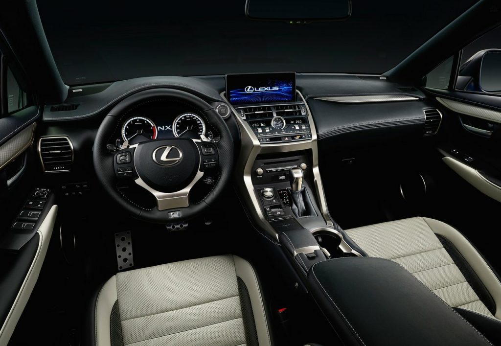 Lexus NX arşiv görünümü 4