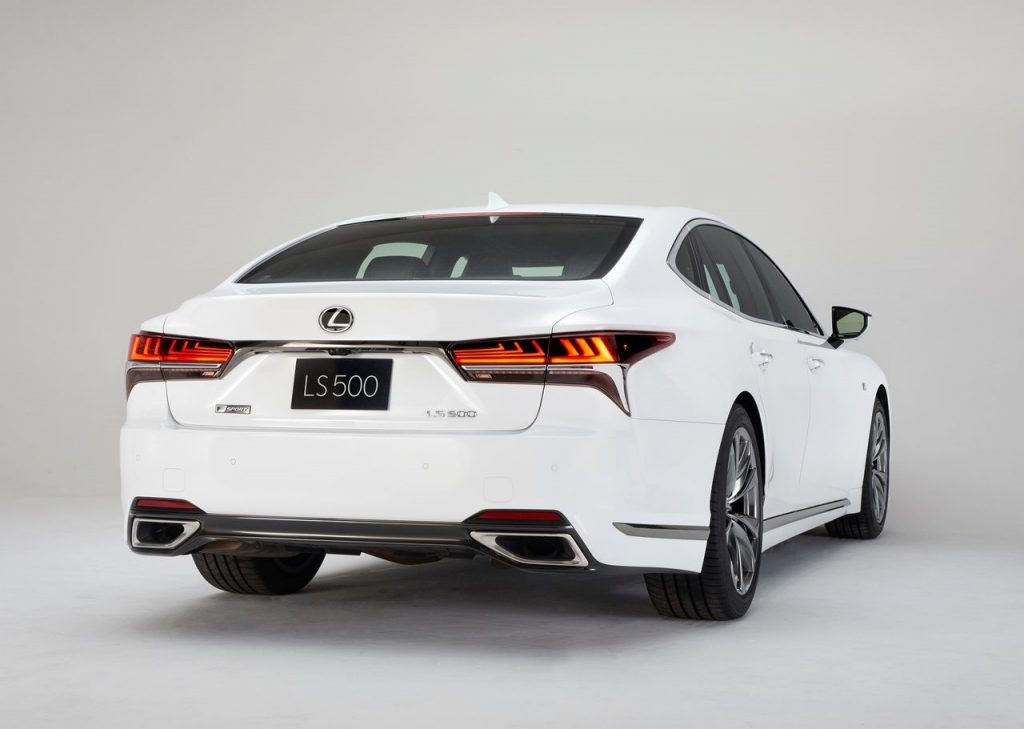 2018 Lexus LS 500 F SPORT arka tasarımı