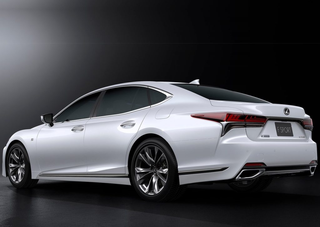 2018 Lexus LS 500 F SPORT sol arka üç çeyrek görünüm