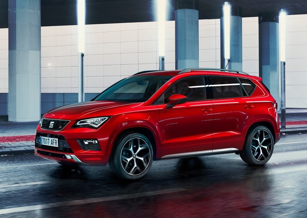 Ateca FR arka üç çeyrek görünümü