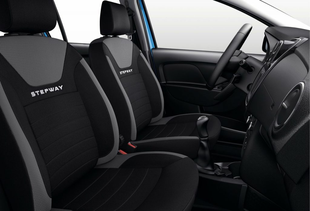Dacia Logan MCV Stepway gösterge ve konsol alanı