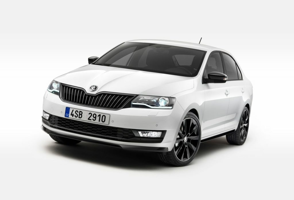 Skoda Rapid beyaz gövde ön tasarımı