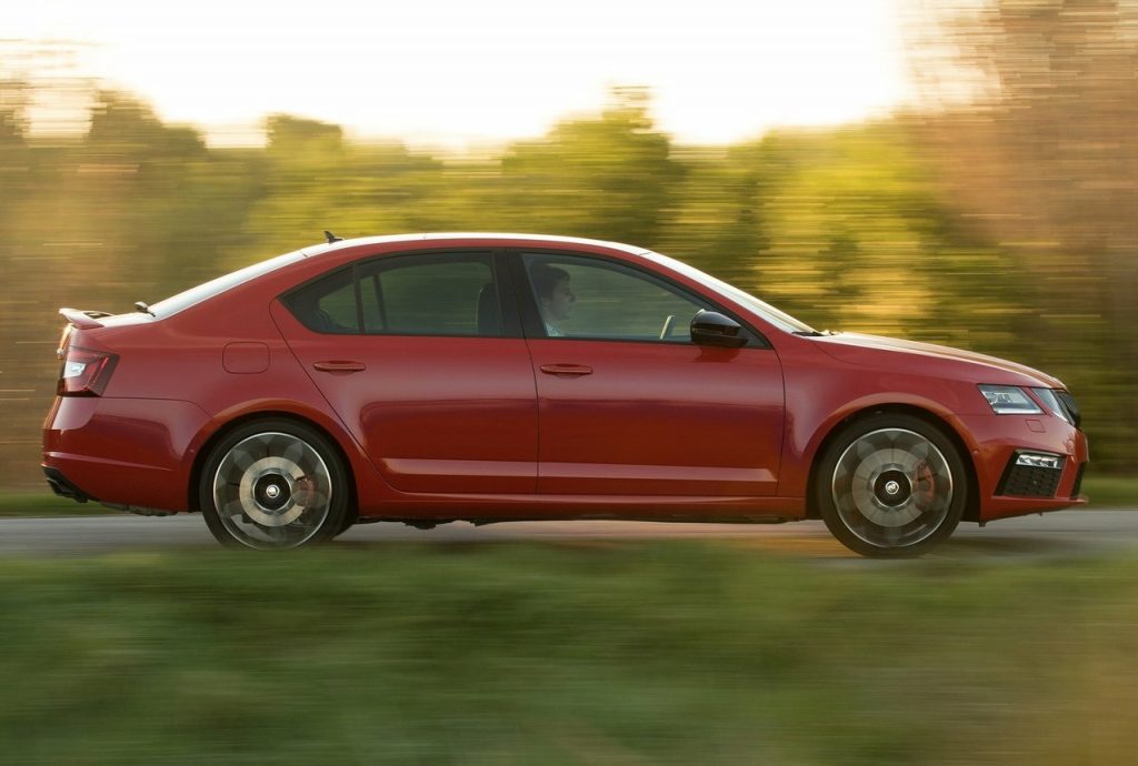Octavia RS 245 gövde ve RS tasarım ayrıntıları