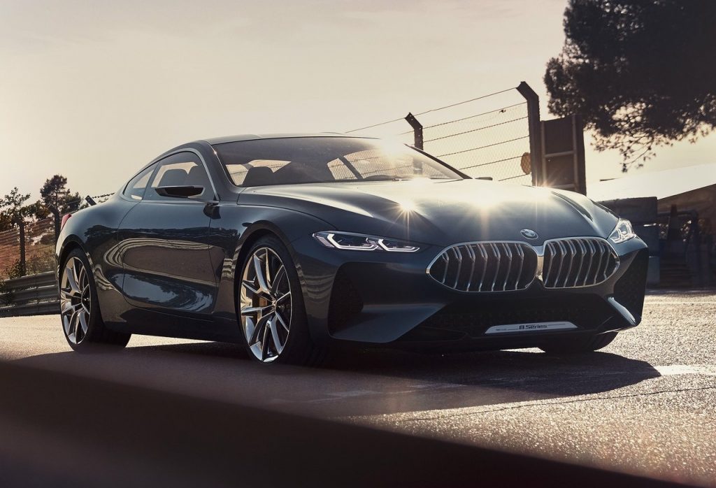 BMW Concept 8 Serisi ön üç çeyrek görünüm