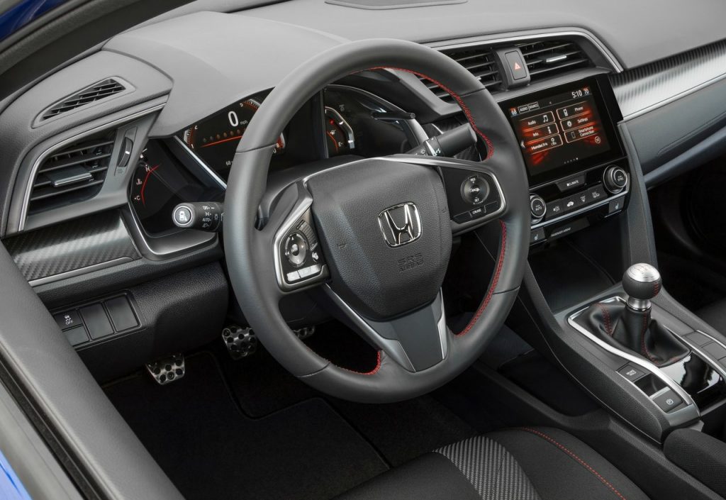 Honda Civic Si Sedan kokpit görünümü