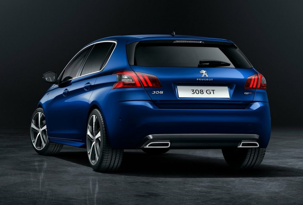 Mavi 308 GT arkadan üç çeyrek görünüm