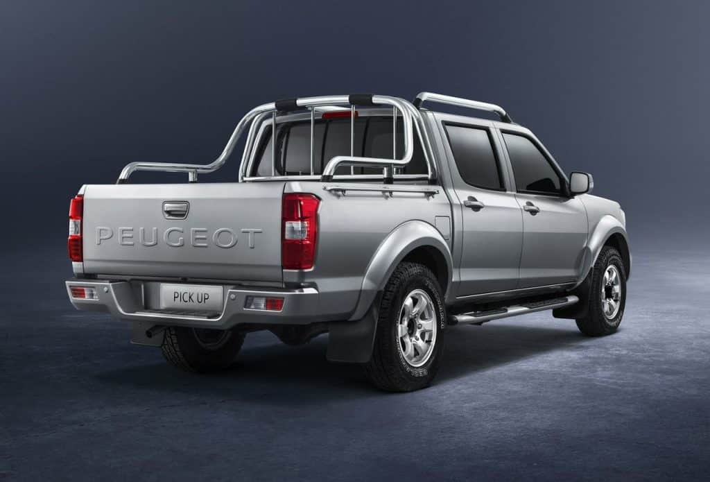 Peugeot çift kabin pick-up yandan görünüm