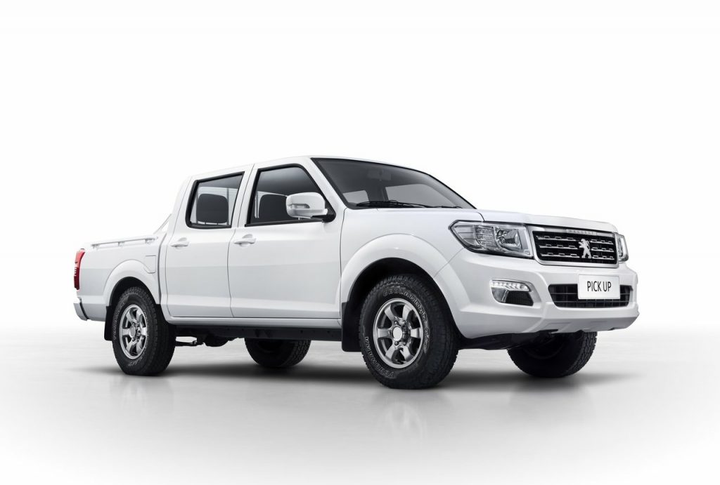 Peugeot Pick-up arka üç çeyrek görünüm ve yük kasası