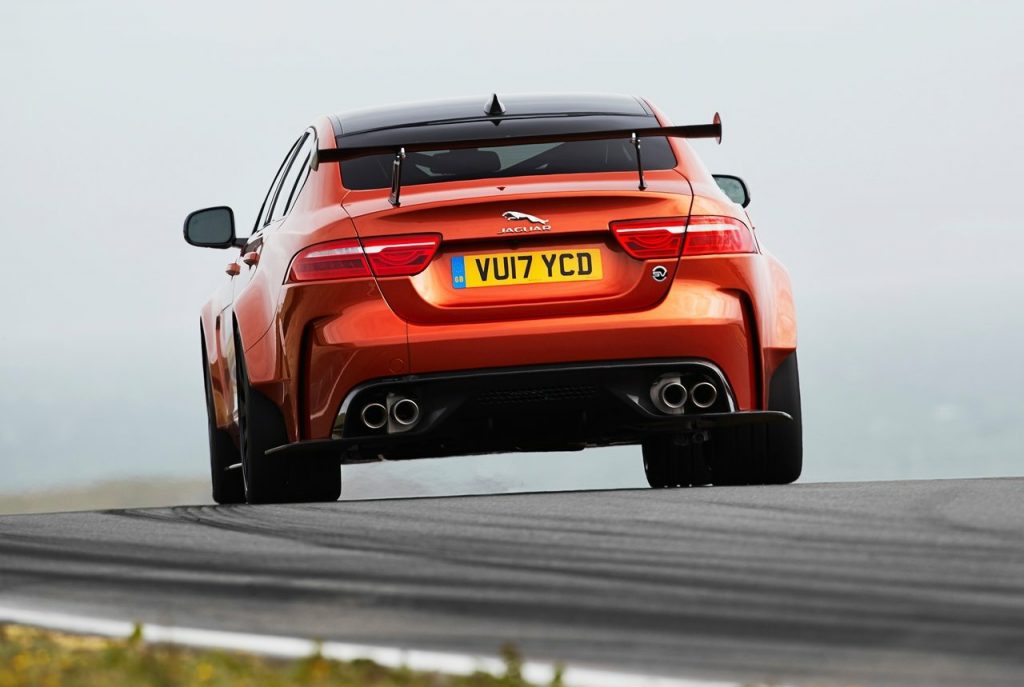Jaguar Project 8 gövde ve aerodinamik detayları