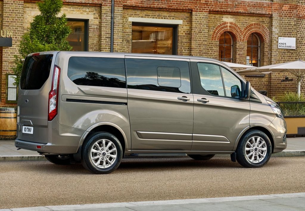 Ford Tourneo Custom arşiv görseli 2