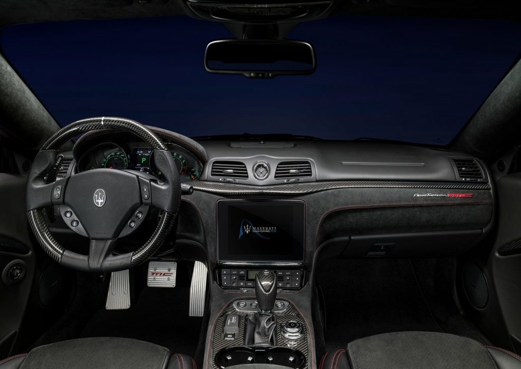 Maserati GranTurismo V8 coupe arşiv görseli