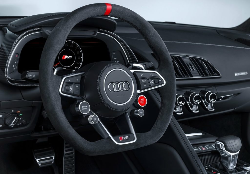 Audi R8 performans paketi arşiv görünümü