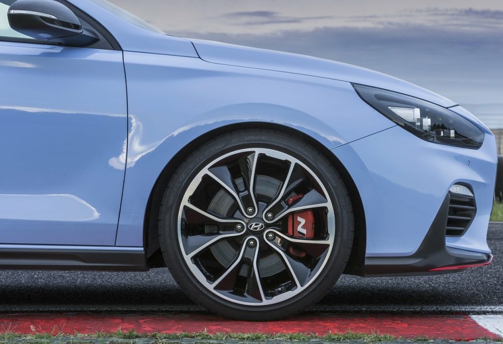 Hyundai i30 N ön koltuklar