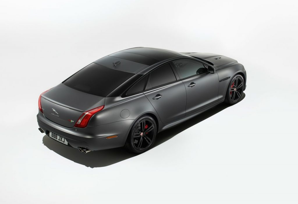 Jaguar XJR575 arşiv görseli 2