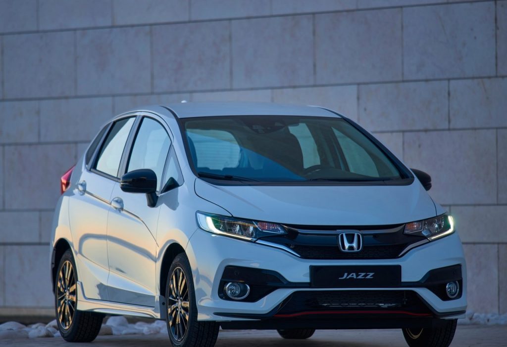 Honda Jazz gövde tasarımı ve yüksek tavan çizgisi