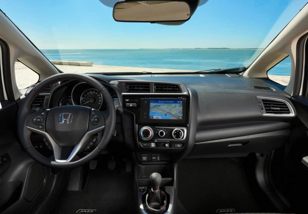 Honda Jazz yan ve arka gövde tasarımı