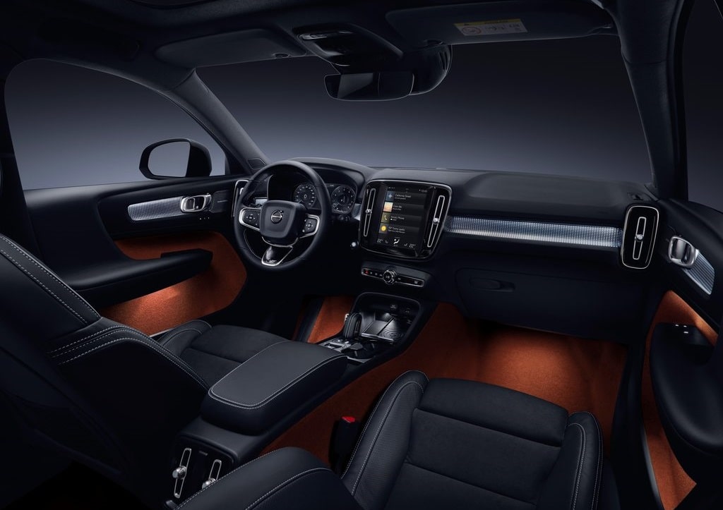 Volvo XC40 kokpit ve orta ekran görünümü