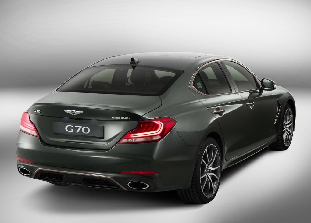 Genesis G70 ön tasarım ve yan gövde görünümü