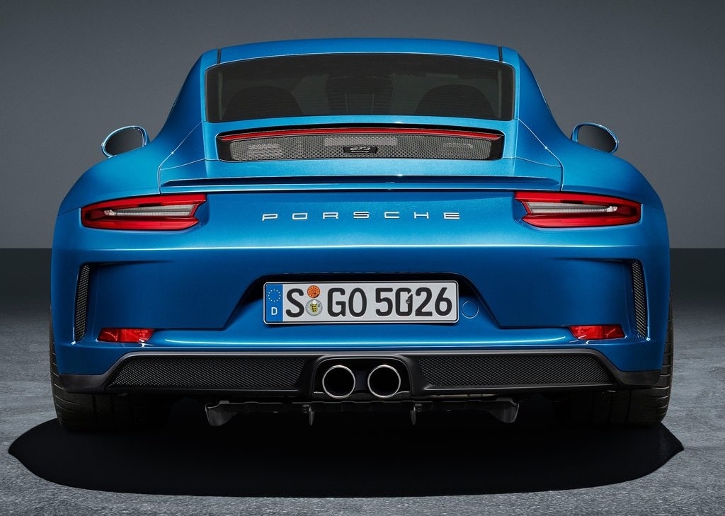 Porsche GT3 Touring Package arka üç çeyrek görünüm