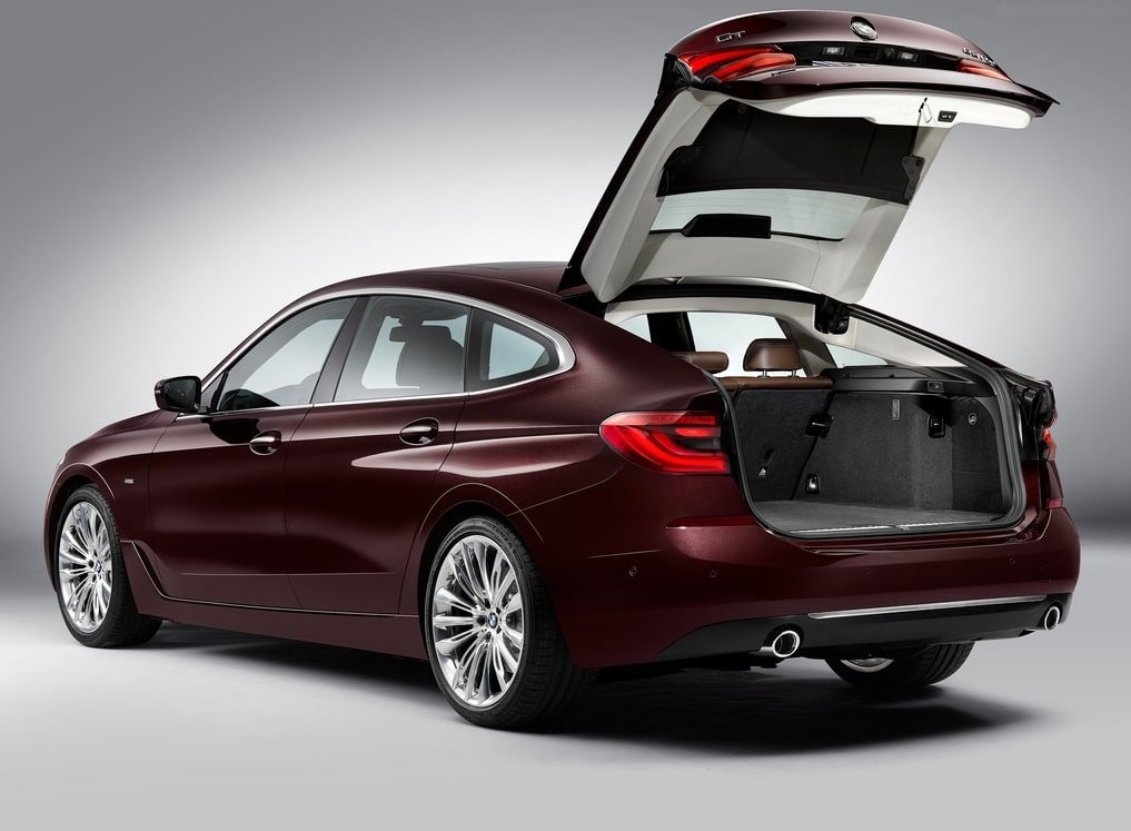 BMW 630d xDrive Gran Turismo elektrikli bagaj kapağı açık