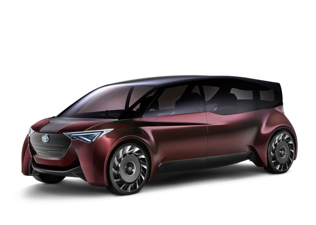 Toyota Fine Comfort Ride konseptinin ön üç çeyrek görünümü