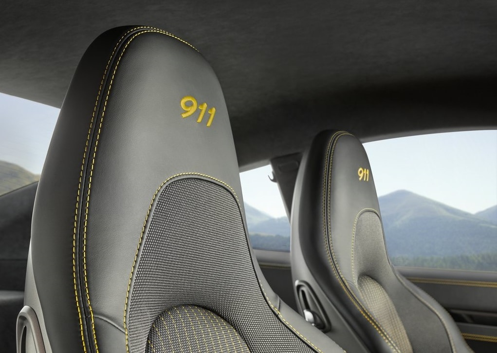 Porsche 911 Carrera T iç mekân detayları