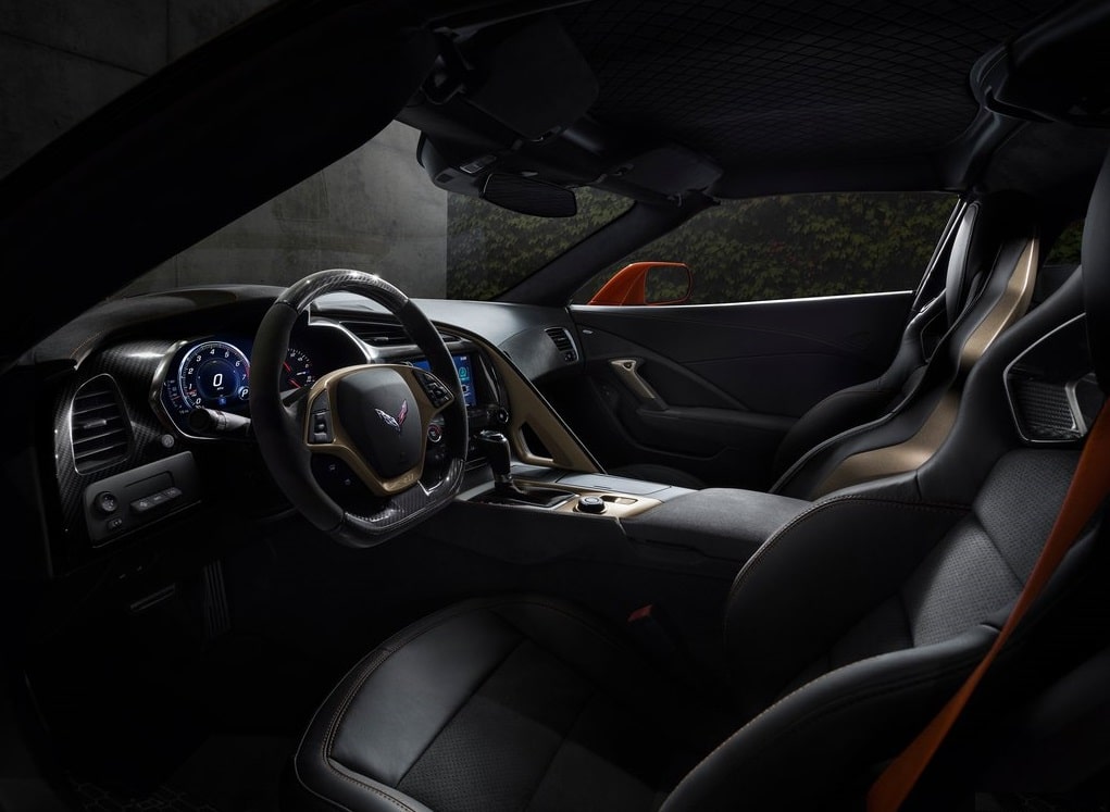 Chevrolet Corvette ZR1 arka üç çeyrek görünüm