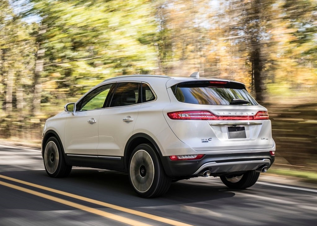 Lincoln MKC arka üç çeyrek görünümü