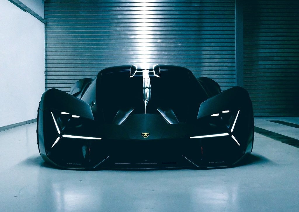 Lamborghini Terzo Millennio önden görünüm ve Y biçimli ışık grafikleri