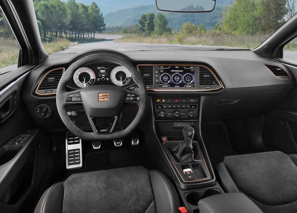 Leon Cupra R otomobil arşiv görseli