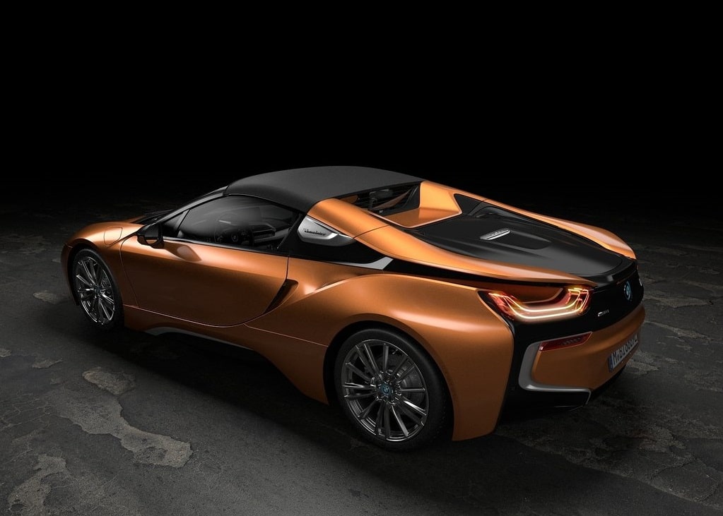 i8 Roadster yan profil ve açılır tavan
