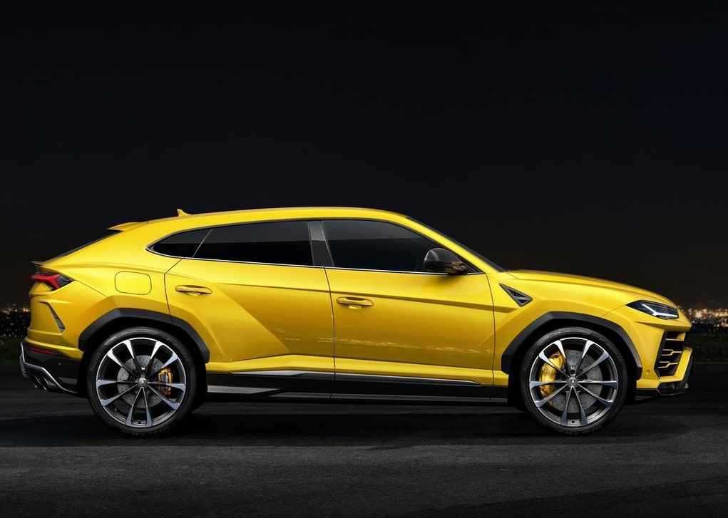 Urus arka üç çeyrek görünüm