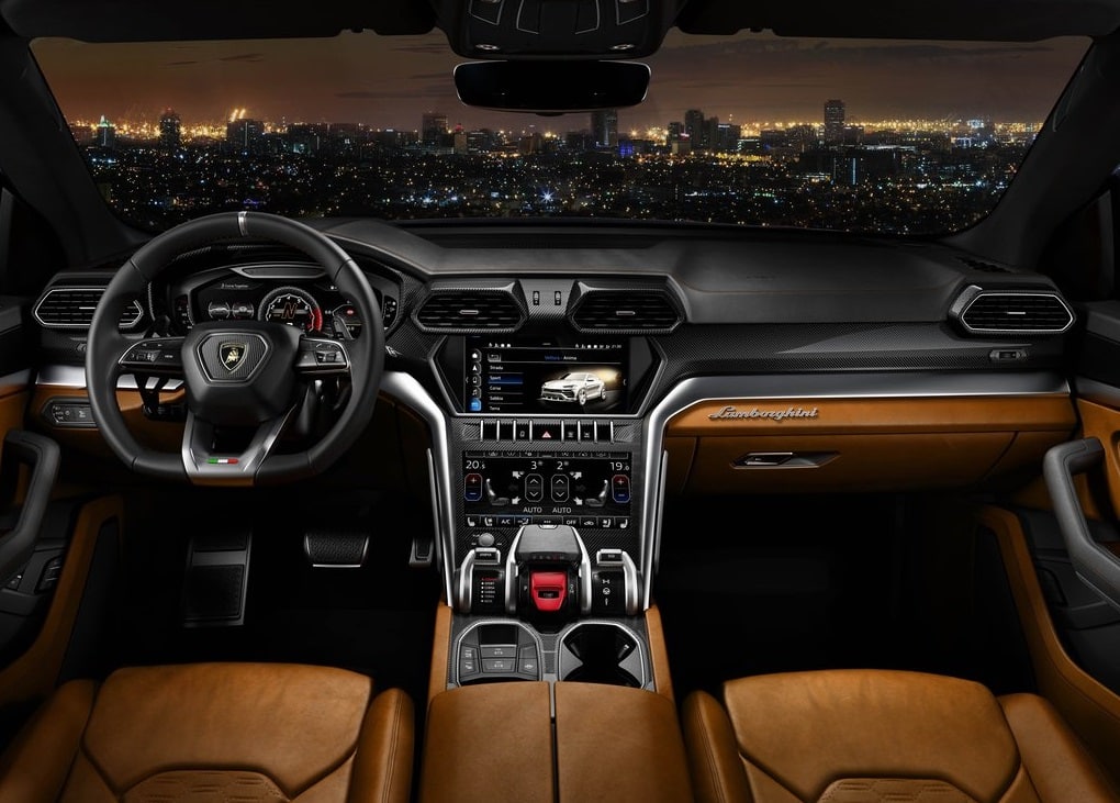 Urus yandan dış tasarım görünümü