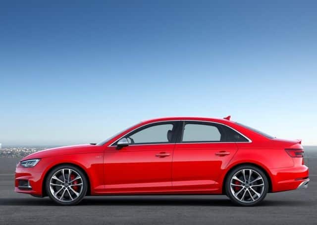 Audi S4 sedan yan profil