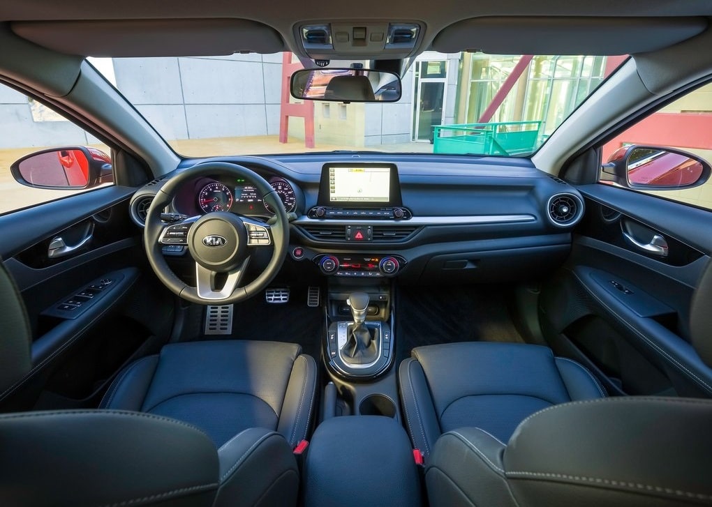 Kia Forte sedan tasarım görünümü