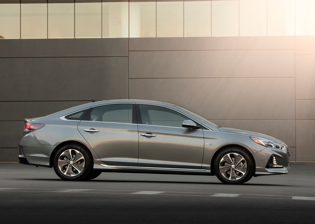 Hyundai Sonata Hybrid arka tasarım görünümü
